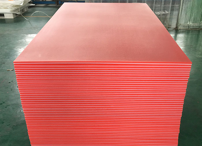 Two color HDPE colorcore sheets